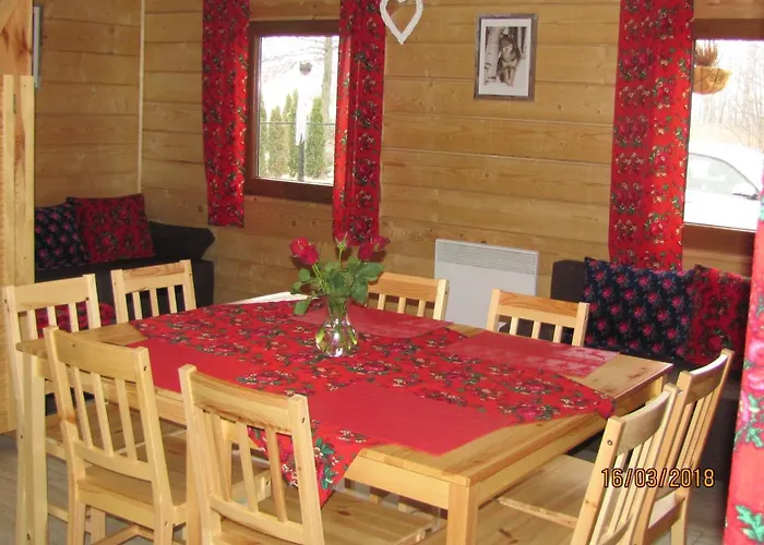 Domki Polanica 木屋 *