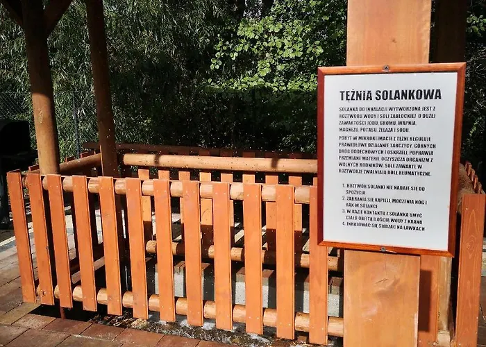 Domki Polanica 波兰尼卡-兹德鲁伊