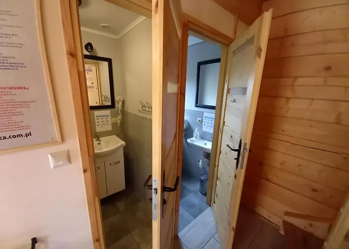 Domki Polanica 木屋