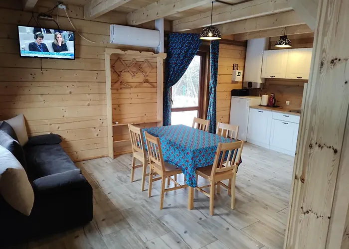 Domki Polanica 木屋 *